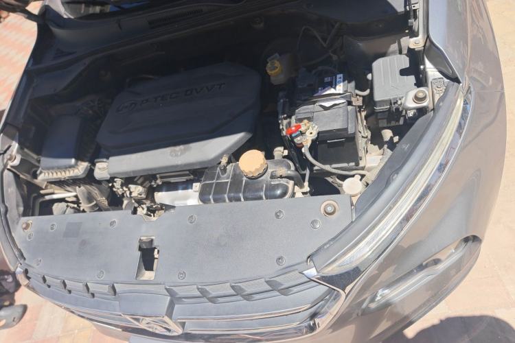 Used Baojun 510 2017 1.5L Manual Fashion Model Engine Bay