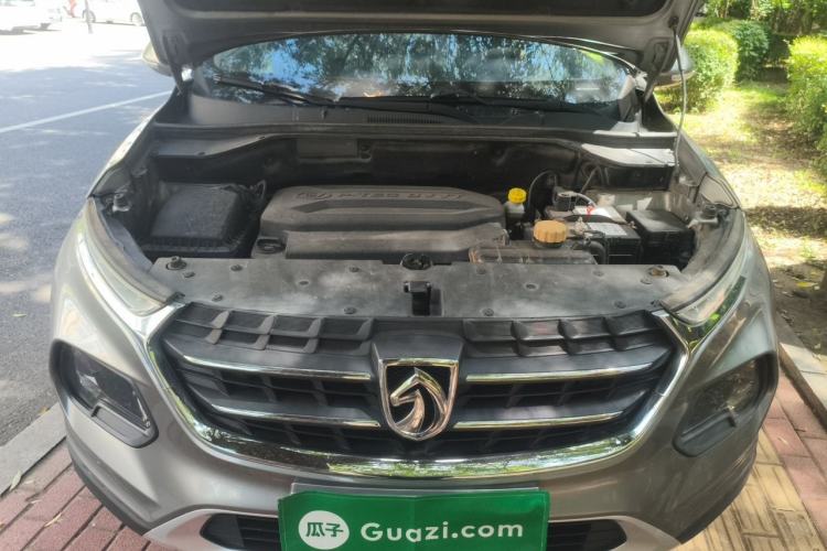Used Baojun 510 2017 1.5L Manual Fashion Model Engine Bay