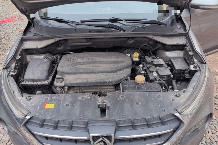 Used Baojun 510 2017 1.5L Automatic Fashion Model Engine Bay