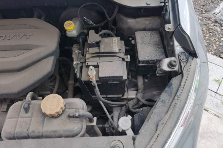 Used Baojun 510 2017 1.5L manual Comfort trim Engine Bay Left