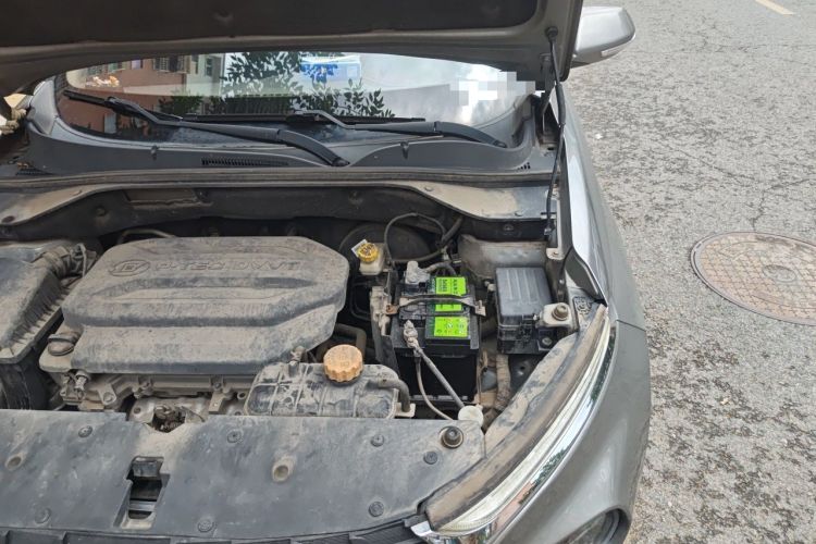 Used Baojun 510 2017 1.5L Manual Fashion Model Engine Bay Left