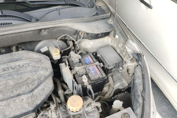Used Baojun 510 2017 1.5L Manual Luxury Model Engine Bay Left