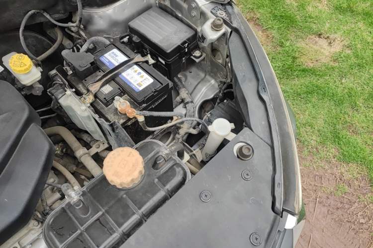Used Baojun 510 2017 1.5L Manual Luxury Model Engine Bay Left