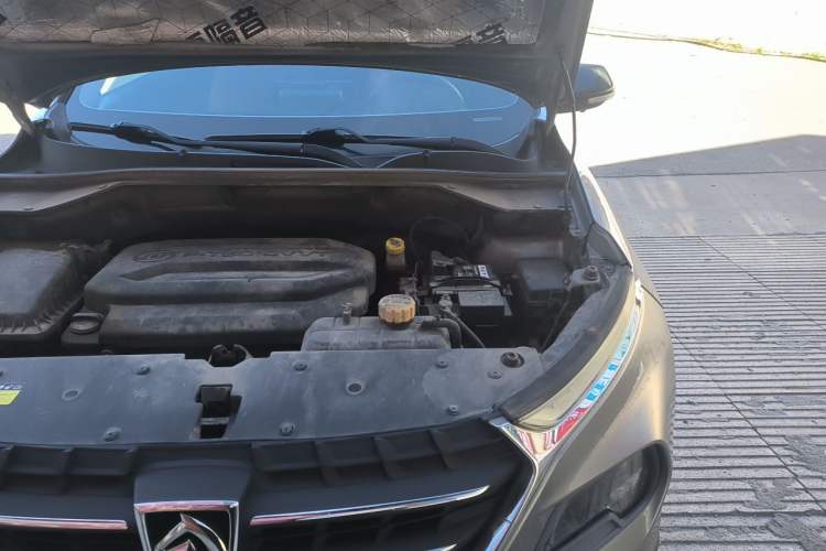 Used Baojun 510 2017 1.5L Manual Luxury Model Engine Bay Left