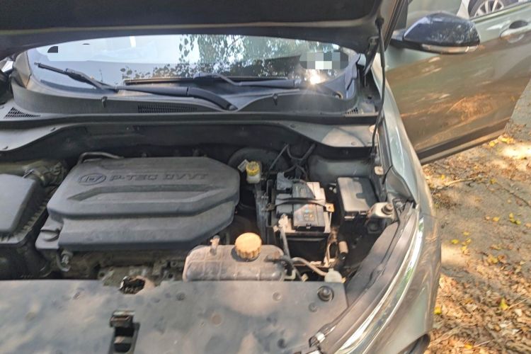 Used Baojun 510 2017 1.5L Manual Luxury Model Engine Bay Left