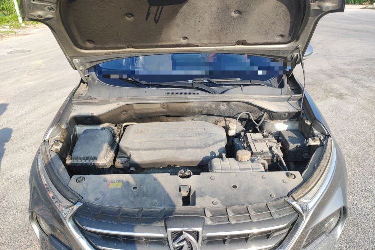 Used Baojun 510 2017 1.5L Manual Fashion Model Engine Bay
