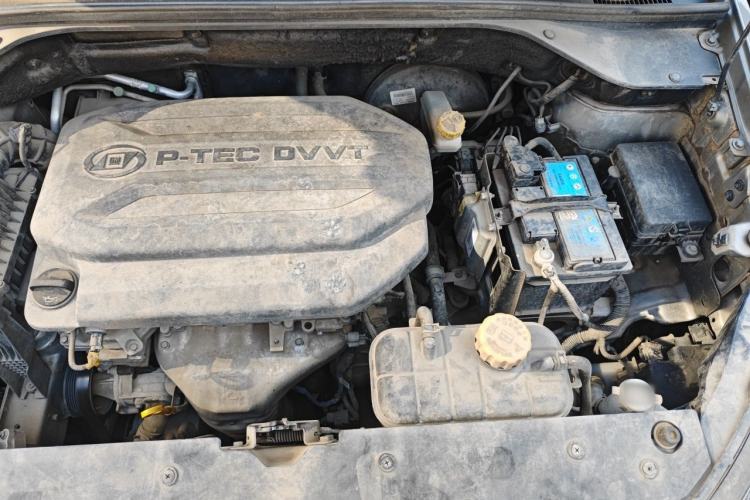 Used Baojun 510 2017 1.5L manual Comfort trim Engine Bay