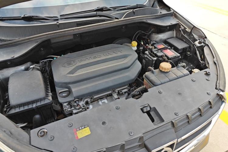 Used Baojun 510 2017 1.5L Automatic Luxury Model Engine Bay