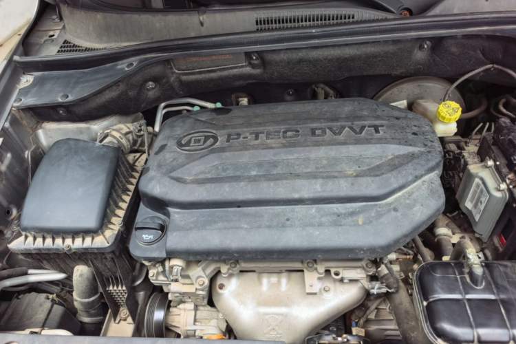 Used Baojun 510 2017 1.5L Manual Fashion Model Engine Bay