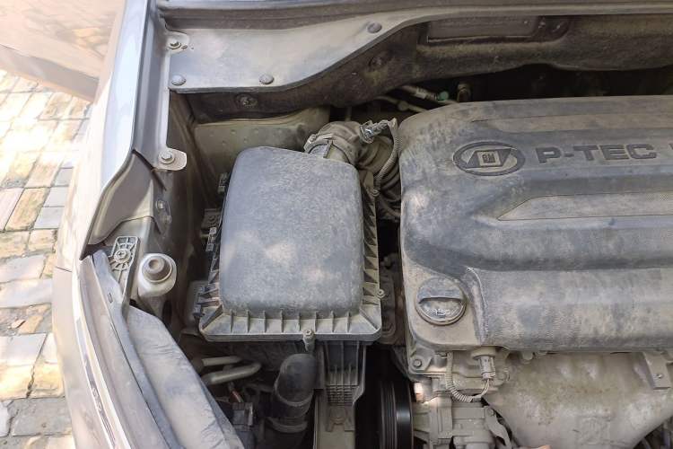 Used Baojun 510 2017 1.5L manual Comfort trim Engine Bay Right