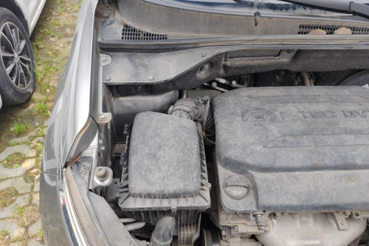 Used Baojun 510 2017 1.5L Automatic Fashion Model Engine Bay Right