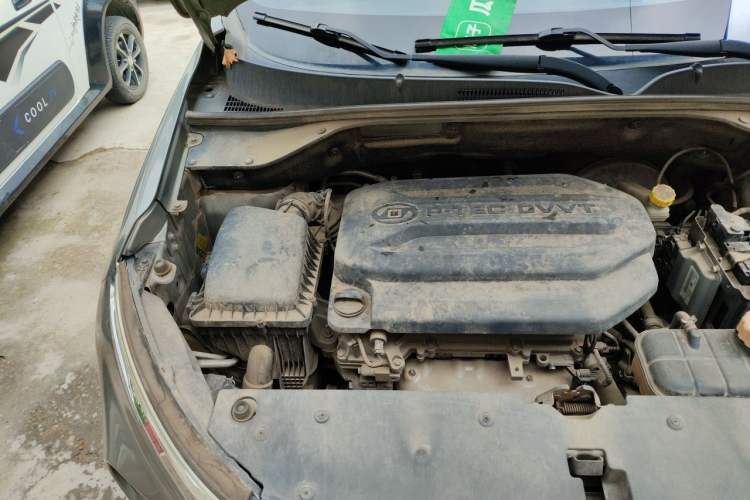 Used Baojun 510 2017 1.5L Manual Fashion Model Engine Bay Right
