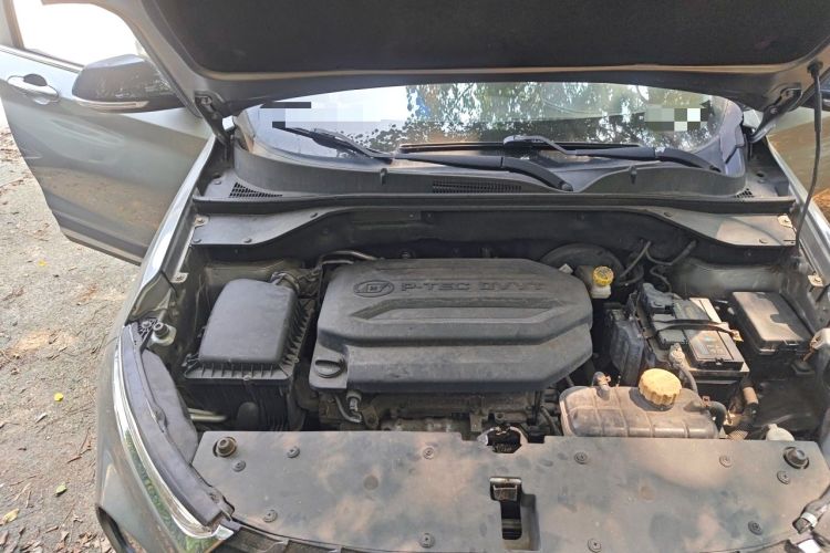 Used Baojun 510 2017 1.5L Manual Luxury Model Engine Bay Right