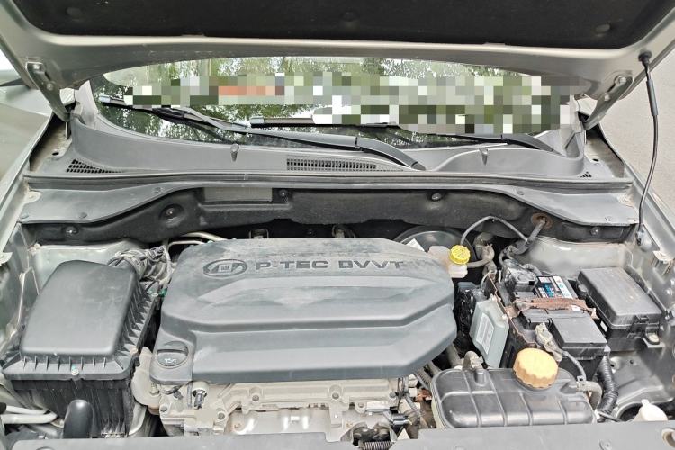 Used Baojun 510 2017 1.5L Manual Fashion Model Engine Bay