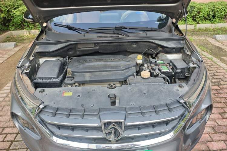 Used Baojun 510 2017 1.5L Automatic Luxury Model Engine Bay