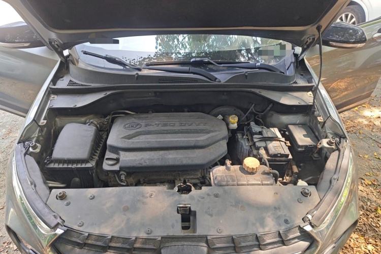 Used Baojun 510 2017 1.5L Manual Luxury Model Engine Bay