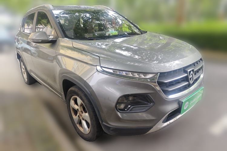Used Baojun 510 2017 1.5L Manual Fashion Model Front Right 45 Deg