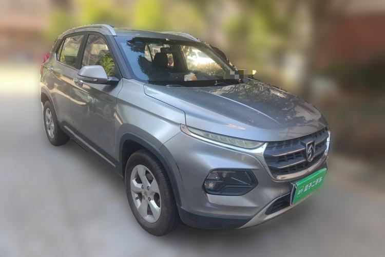 Used Baojun 510 2017 1.5L Manual Fashion Model Front Right 45 Deg