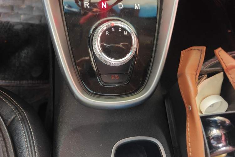 Used Baojun 510 2017 1.5L Automatic Fashion Model Gear Lever