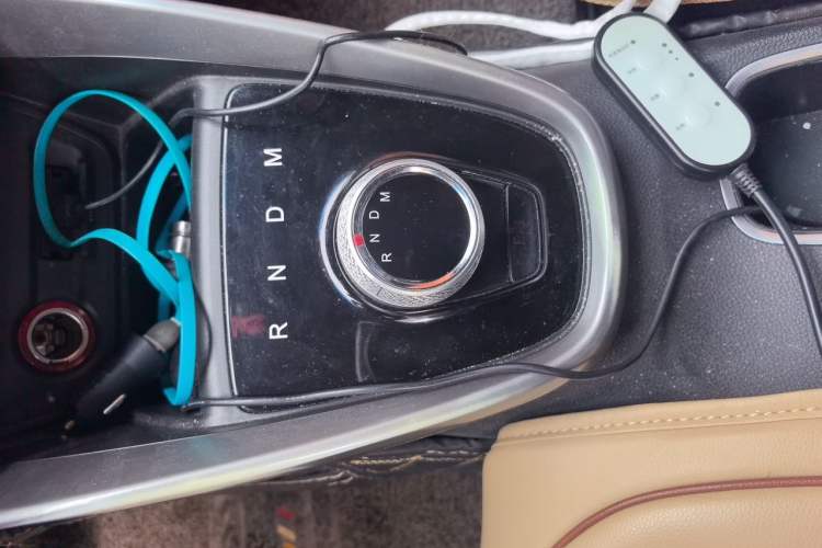 Used Baojun 510 2017 1.5L Automatic Fashion Model Gear Lever
