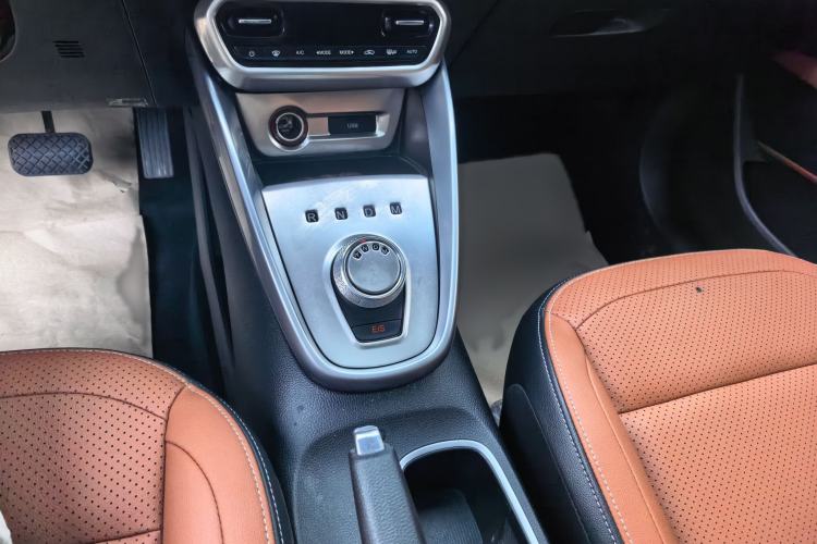 Used Baojun 510 2017 1.5L Automatic Luxury Model Gear Lever
