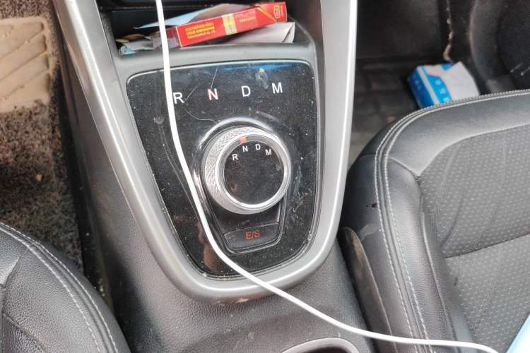 Used Baojun 510 2017 1.5L Automatic Fashion Model Gear Lever