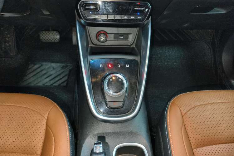 Used Baojun 510 2017 1.5L Automatic Luxury Model Gear Lever