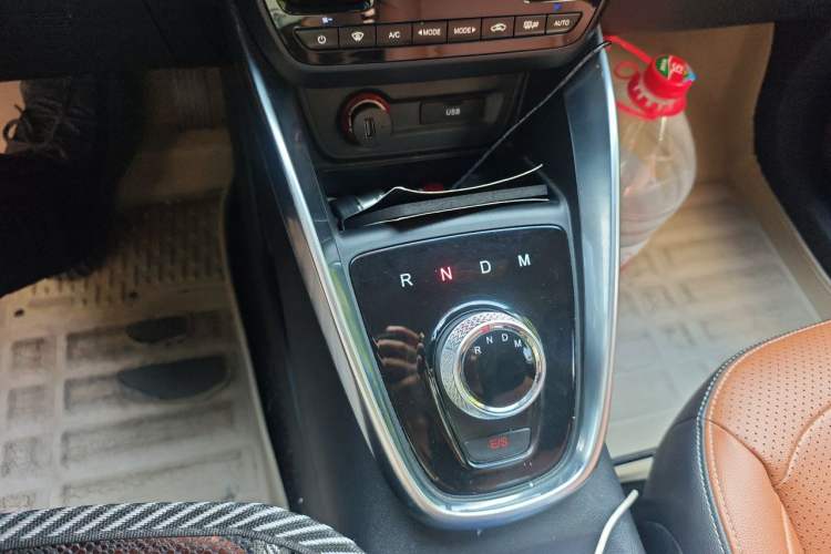 Used Baojun 510 2017 1.5L Automatic Luxury Model Gear Lever