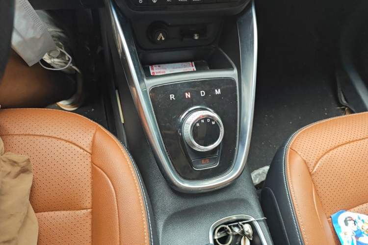 Used Baojun 510 2017 1.5L Automatic Luxury Model Gear Lever