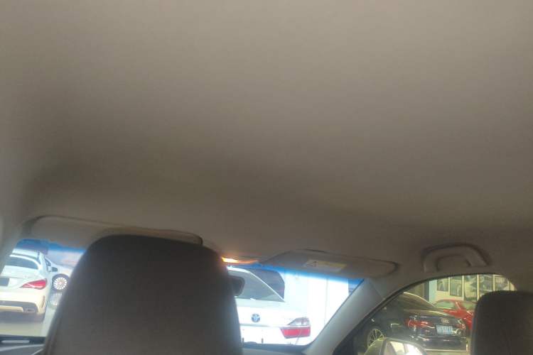Used Baojun 510 2017 1.5L Automatic Fashion Model Headliner