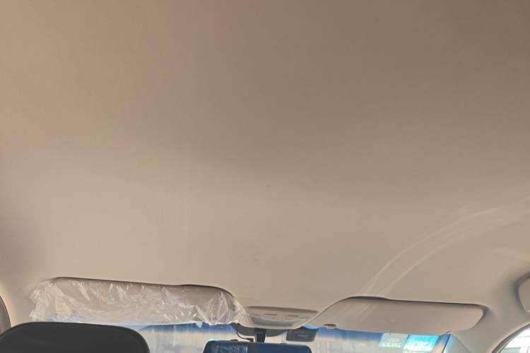 Used Baojun 510 2017 1.5L Manual Fashion Model Headliner