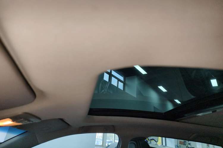 Used Baojun 510 2017 1.5L Automatic Luxury Model Headliner