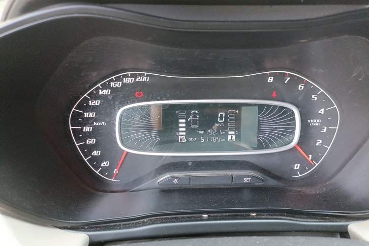 Used Baojun 510 2017 1.5L manual Comfort trim Instrument Cluster