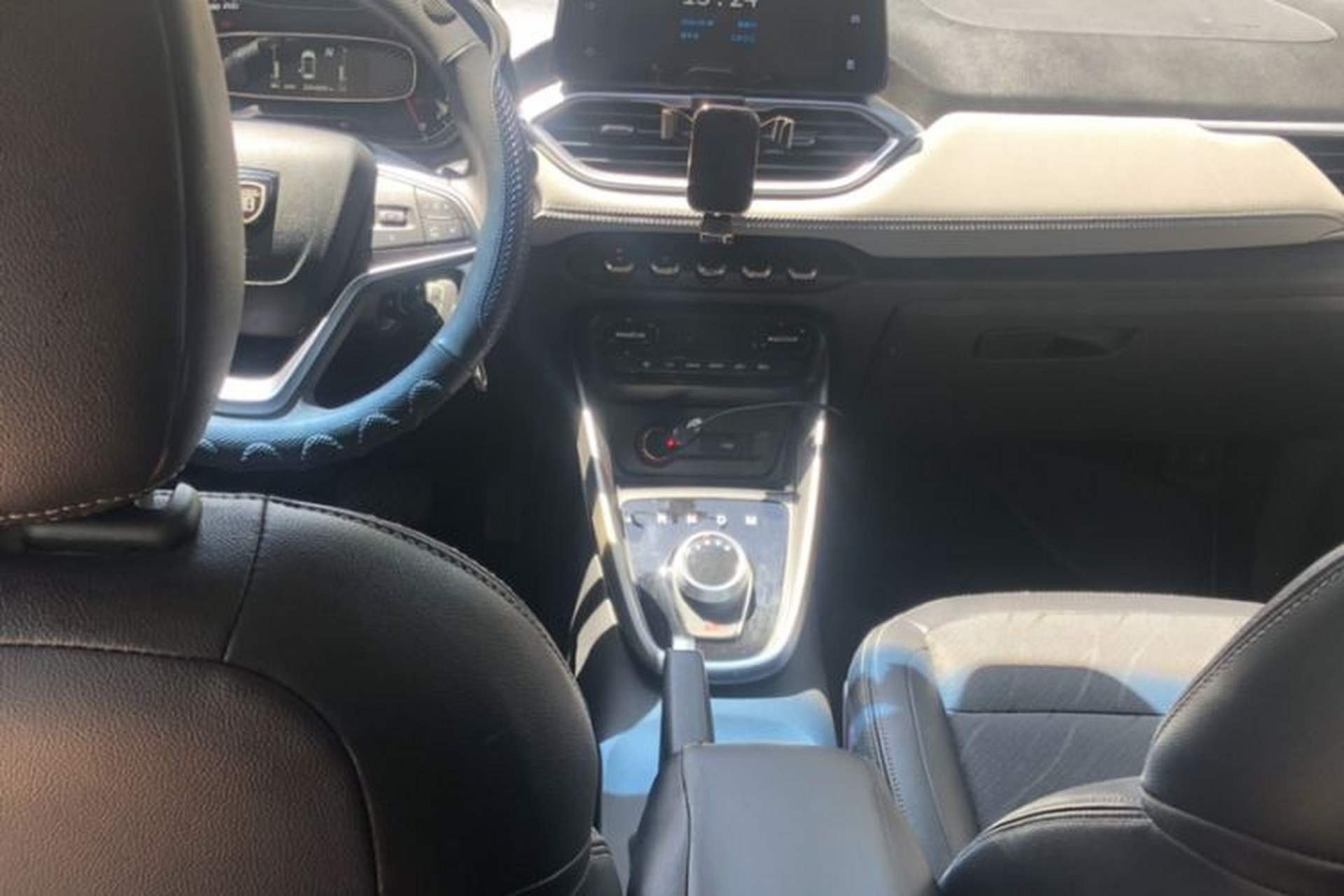 Used Baojun 510 2017 1.5L Automatic Fashion Model Interior 3