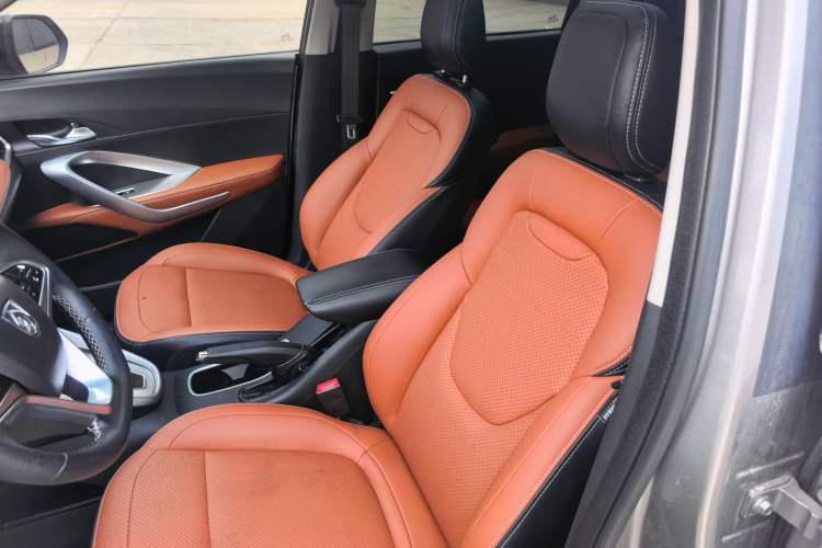 Used Baojun 510 2017 1.5L Automatic Luxury Model Interior 3