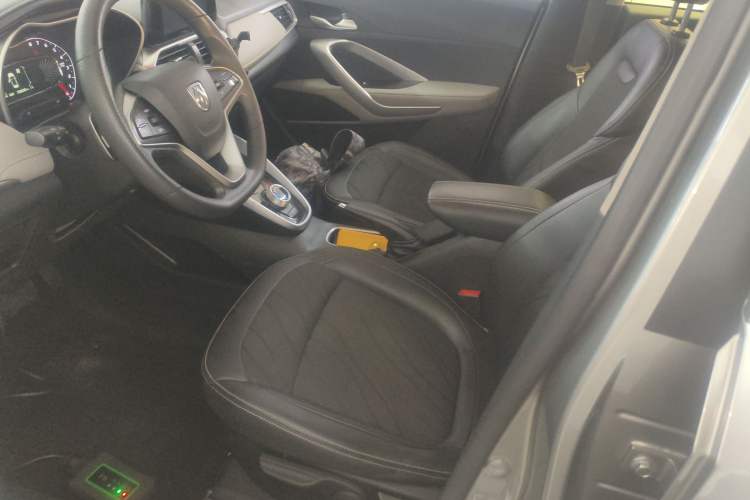 Used Baojun 510 2017 1.5L Automatic Fashion Model Left Front Seat