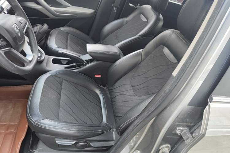 Used Baojun 510 2017 1.5L Automatic Fashion Model Left Front Seat