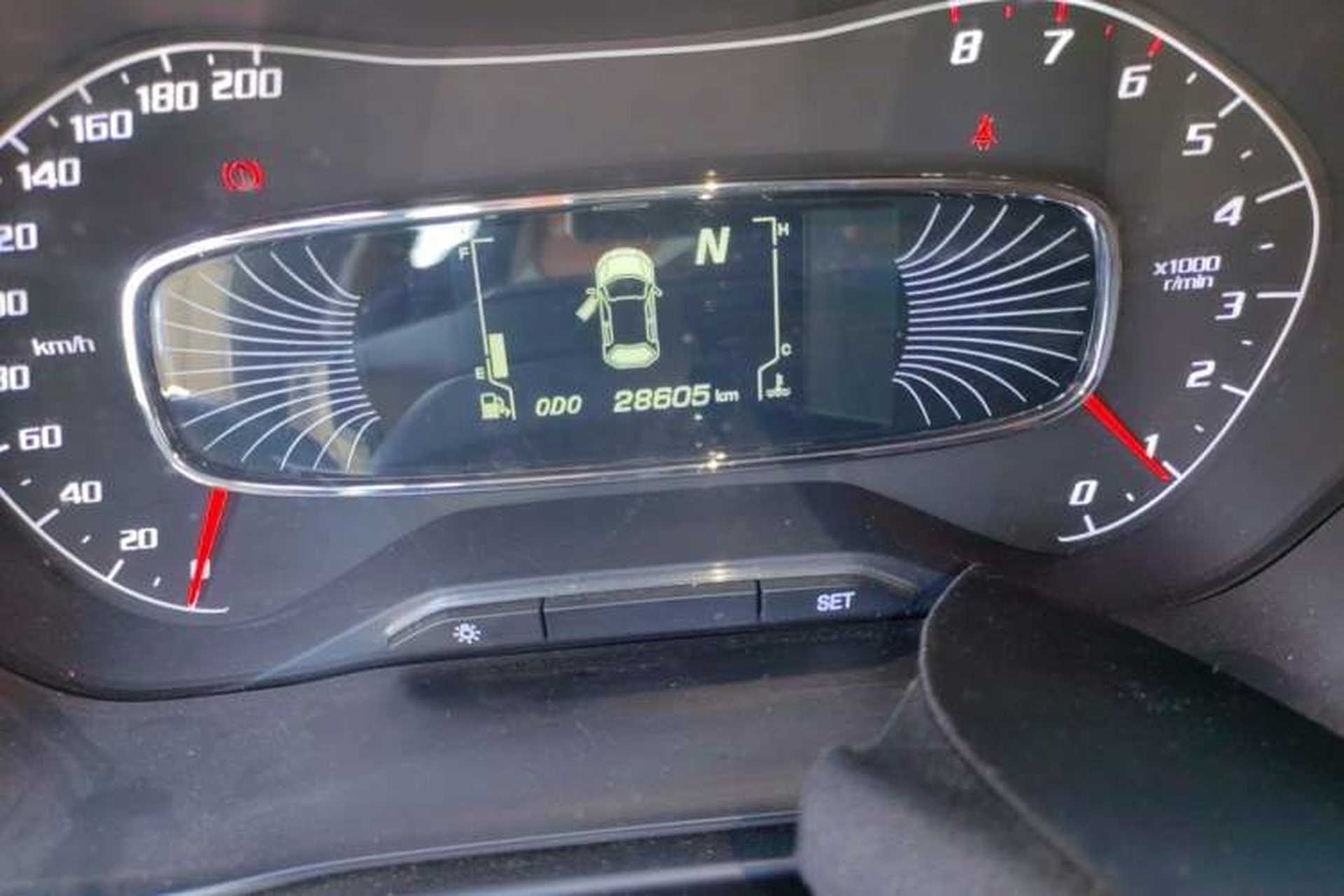 Used Baojun 510 2017 1.5L Automatic Fashion Model Odometer Close Up