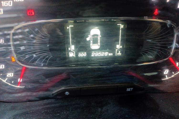 Used Baojun 510 2017 1.5L Manual Luxury Model Odometer Close Up