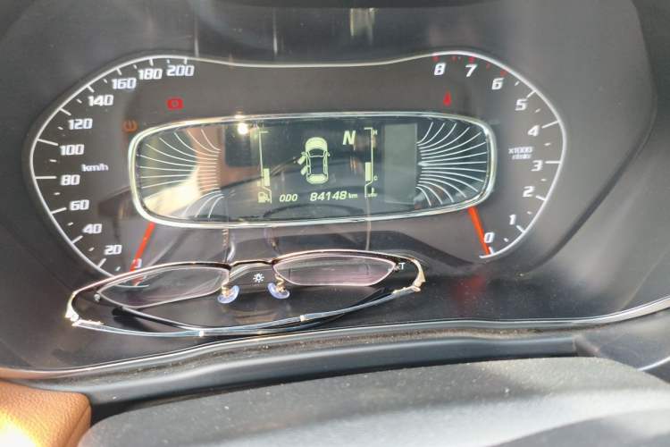 Used Baojun 510 2017 1.5L Automatic Luxury Model Odometer Close Up