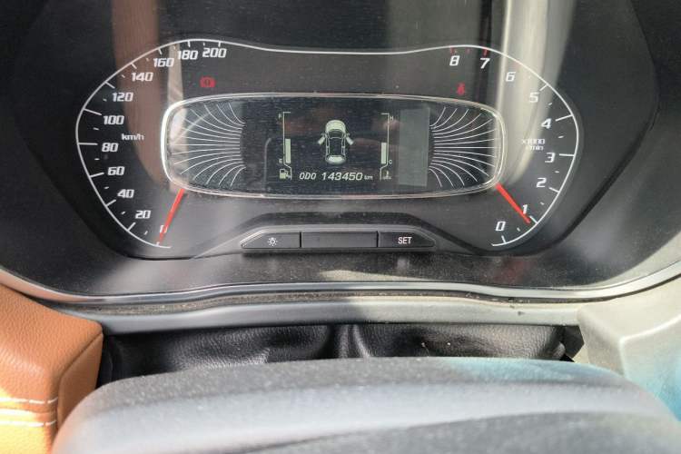 Used Baojun 510 2017 1.5L Manual Luxury Model Odometer Close Up