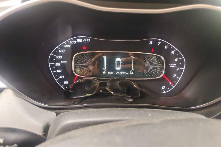 Used Baojun 510 2017 1.5L Manual Fashion Model Odometer Close Up
