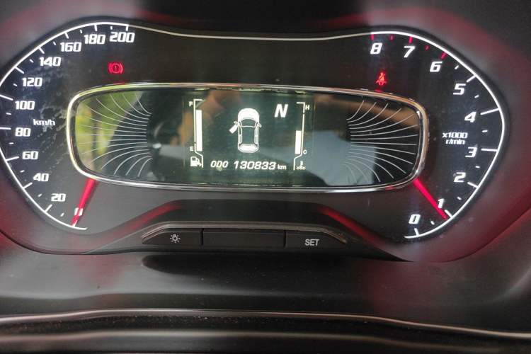 Used Baojun 510 2017 1.5L Automatic Fashion Model Odometer Close Up