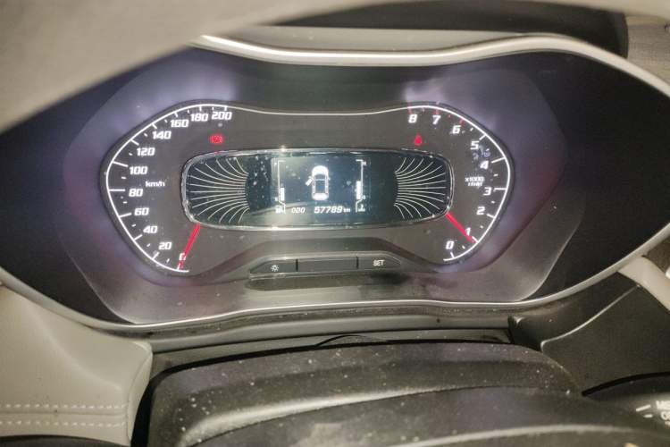 Used Baojun 510 2017 1.5L Manual Fashion Model Odometer Close Up