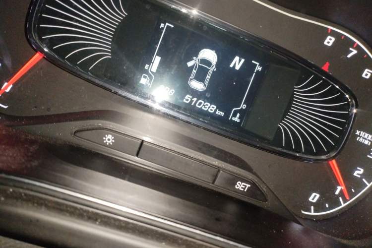 Used Baojun 510 2017 1.5L Automatic Luxury Model Odometer Close Up