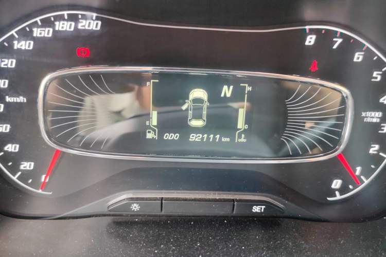 Used Baojun 510 2017 1.5L Automatic Fashion Model Odometer Close Up