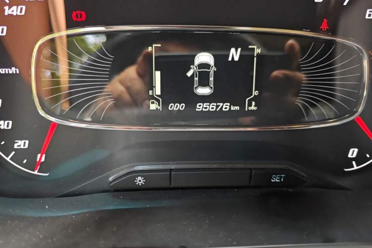 Used Baojun 510 2017 1.5L Automatic Luxury Model Odometer Close Up