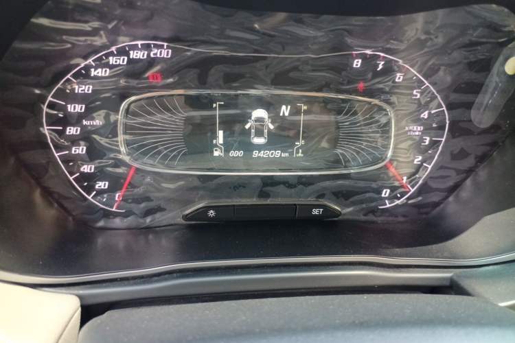 Used Baojun 510 2017 1.5L Automatic Fashion Model Odometer Close Up