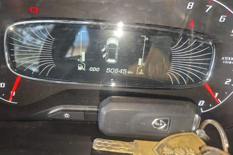 Used Baojun 510 2017 1.5L Manual Luxury Model Odometer Close Up