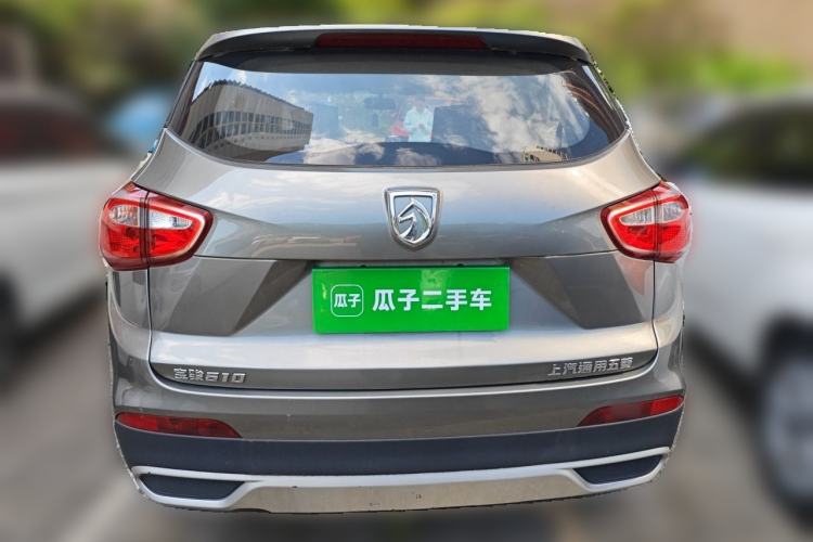 Used Baojun 510 2017 1.5L manual Comfort trim Rear